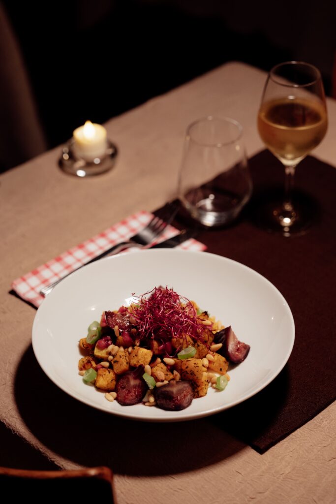La salade végé du restaurant La Vache à Carreaux à Avignon