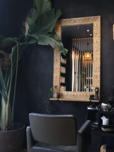 Black Sand Salon à Annecy