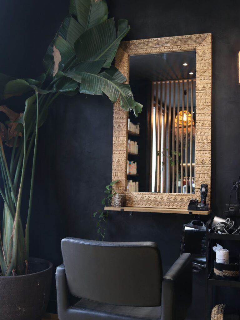 BLACK SAND SALON