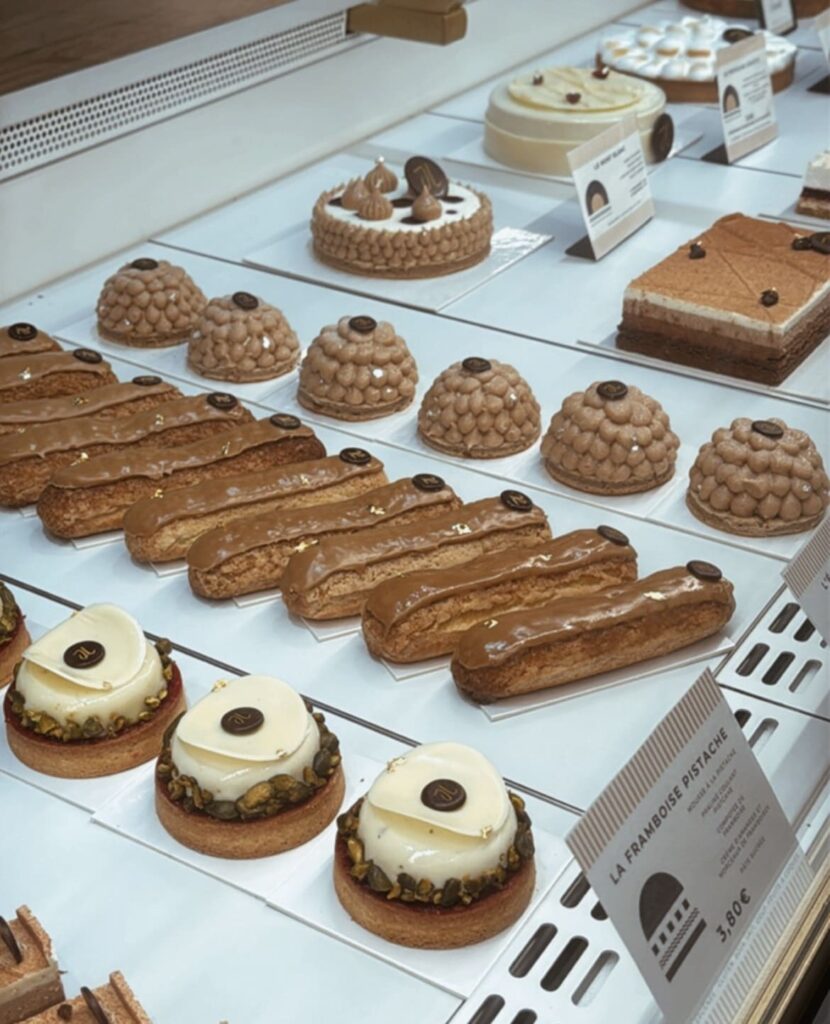 vitrine pâtisseries JL