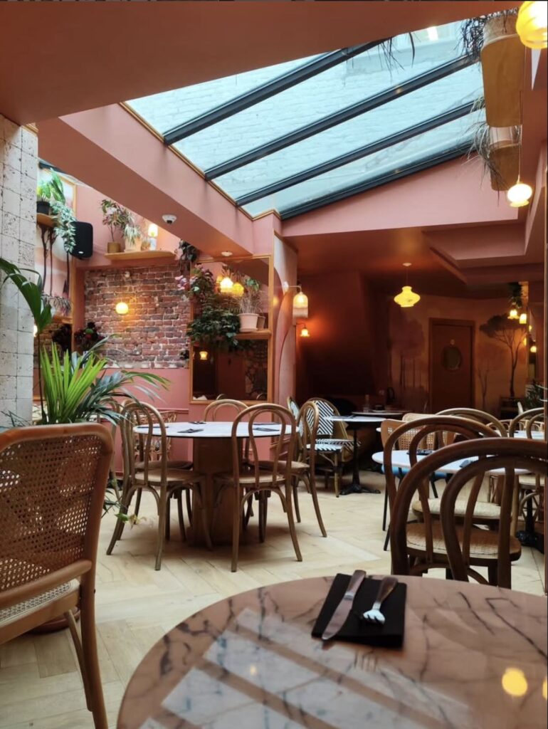 Salle du restaurant ROSA