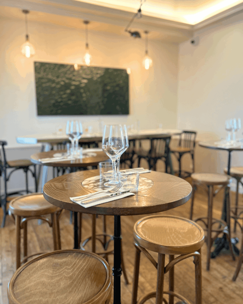 Une des salles de L'alchimie