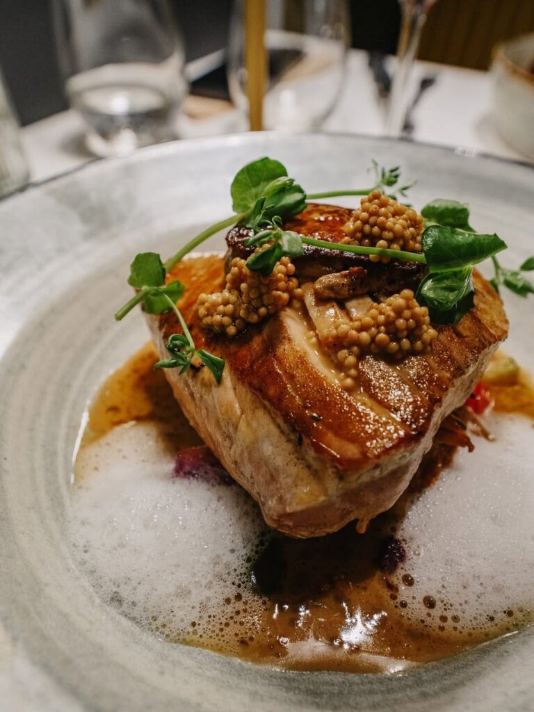 Belle pièce de viande d'un restaurant de type cuisine française à Pau, près de Tarbes