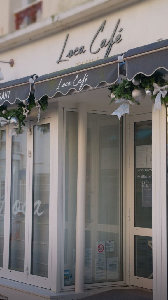 L'entrée du restaurant le Loca Café