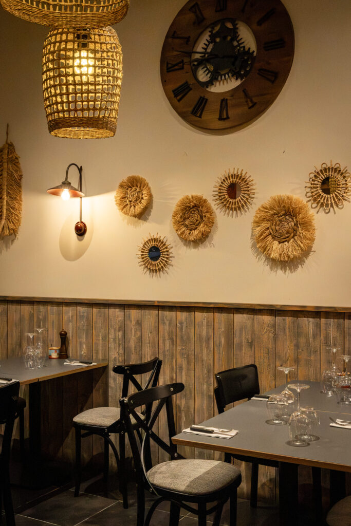 La salle du bistrot Maison Blanche à Béziers