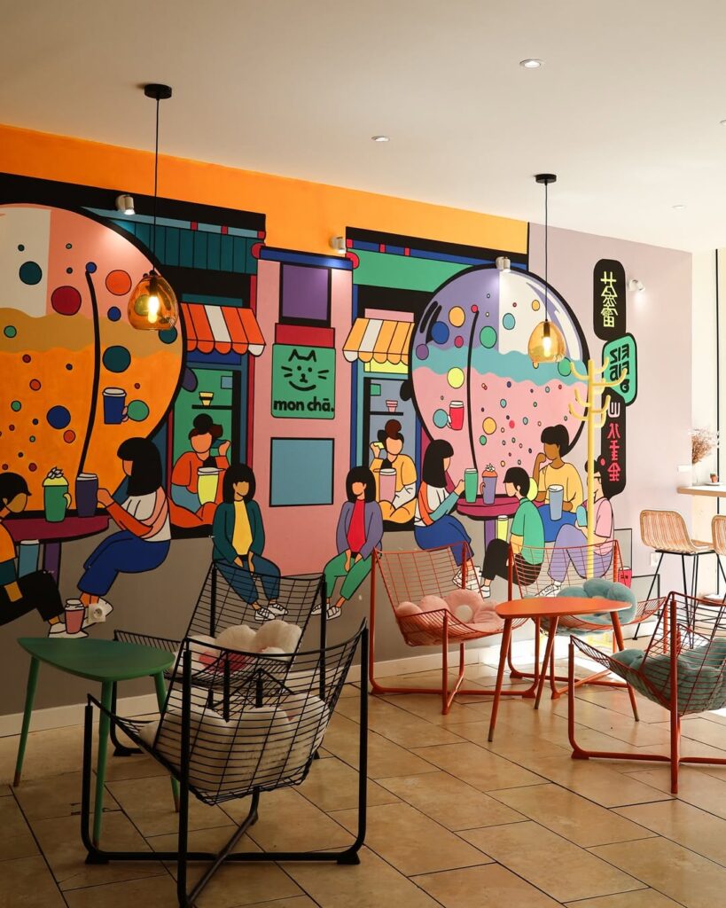 La salle colorée de Mon Chā à Perpignan