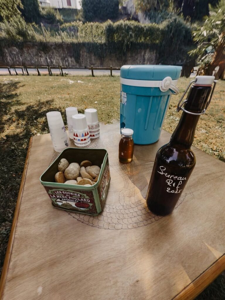 Gourmandises faite maison avec le chef après l'activité physique aquatique avec les copains près de Pau
