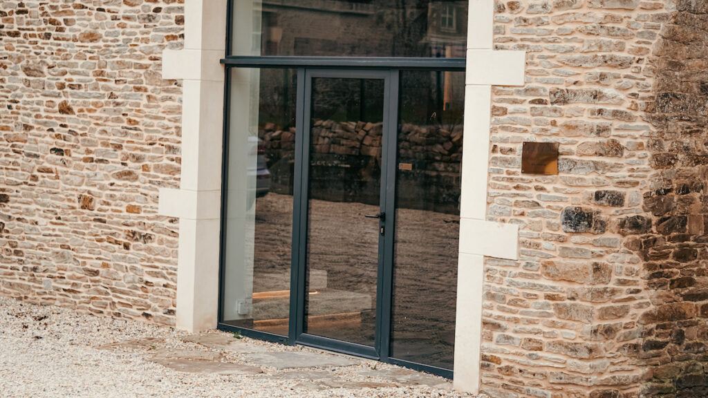 L'extérieur d'AL Care Studio à Villers-Bocage