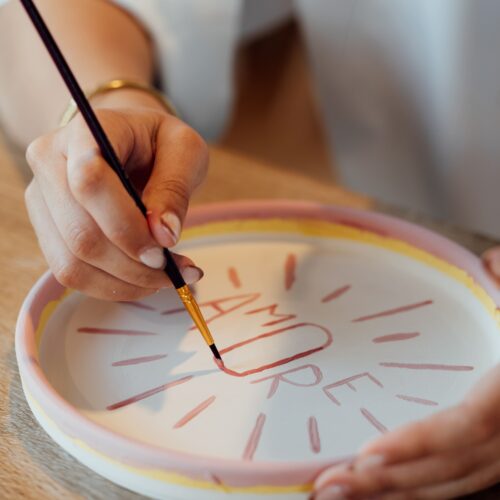 Le moment de création à l'Atelier des Cigales aux Angles
