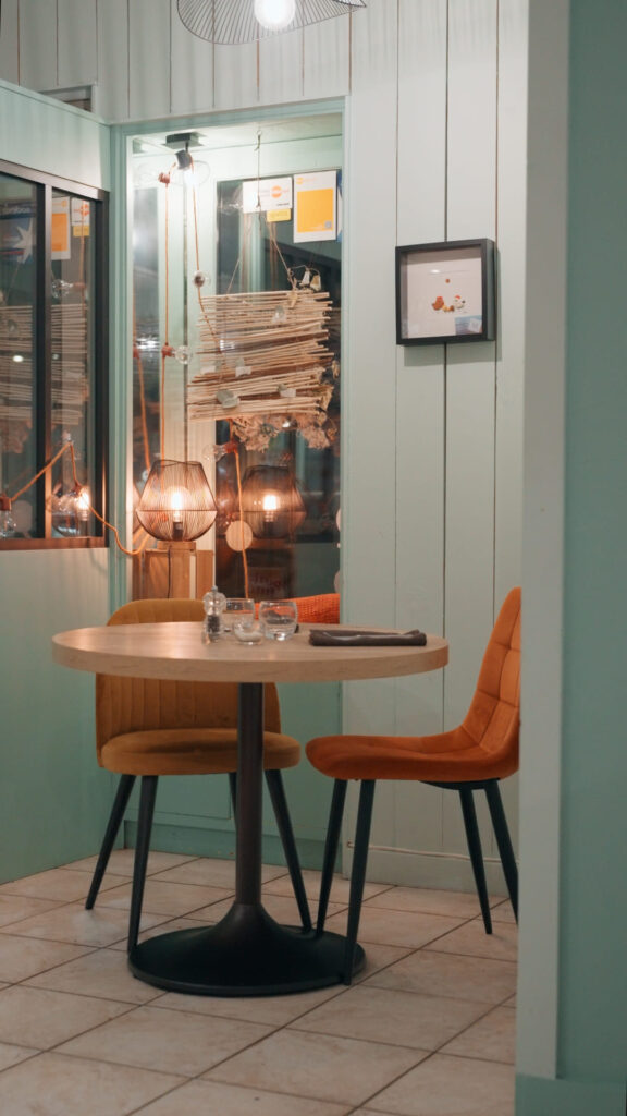 La table duo du restaurant À 3 Pas