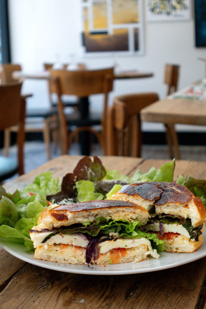 hamburger chez la cremerie fromagerie restaurant bar bickett à rouen