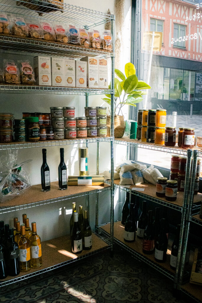 épicerie dans la cremerie fromagerie restaurant bar bickett à rouen
