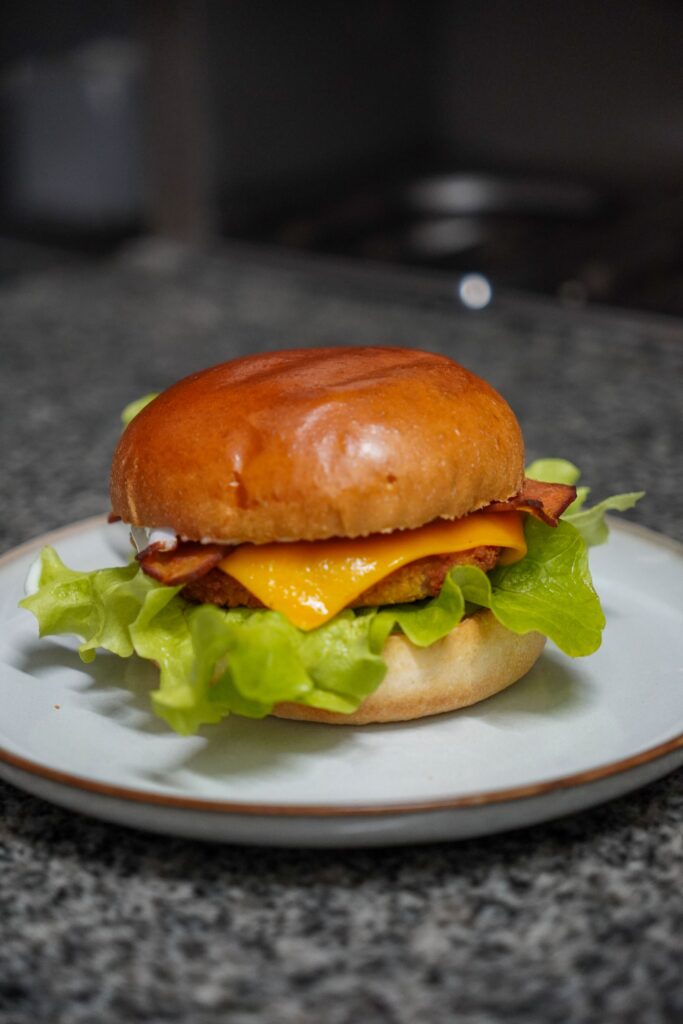 Le burger gourmet 100% végétal de chez Kali