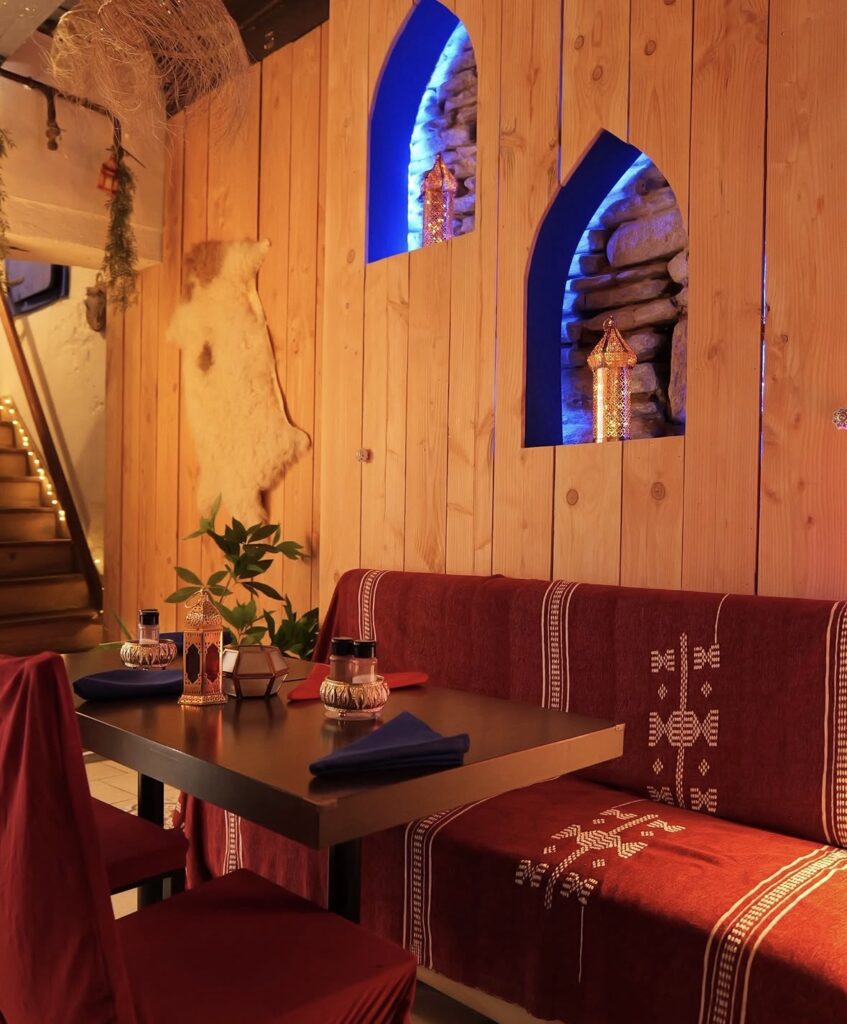 salle du bas de la chechyia à quimper