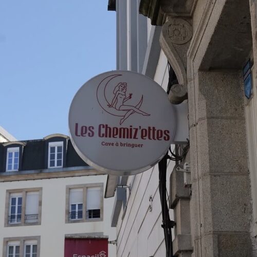 enseigne des chemiz'ettes à quimper