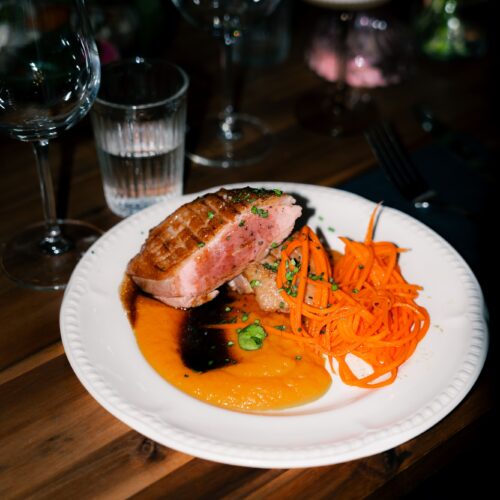 Un plat préparé Chez René, à Rennes.