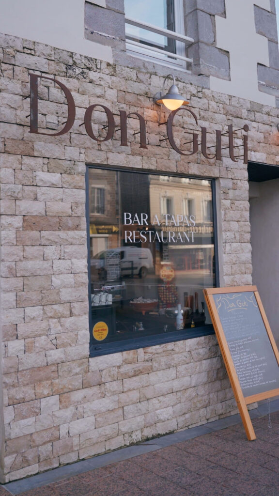 La devanture du restaurant Don Guti