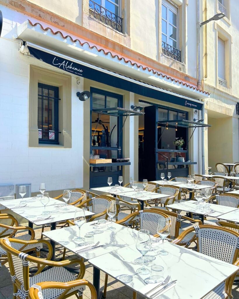 exterieur de l'alchimie à biarritz