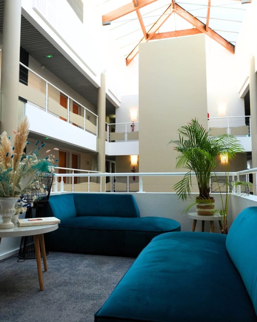 hall de l'hotel les terrasses à anglet