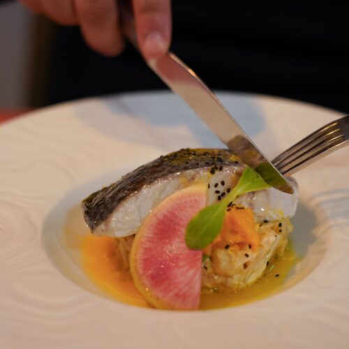 Plat le maigre, un poisson avec risotto chez l'Hibiscus