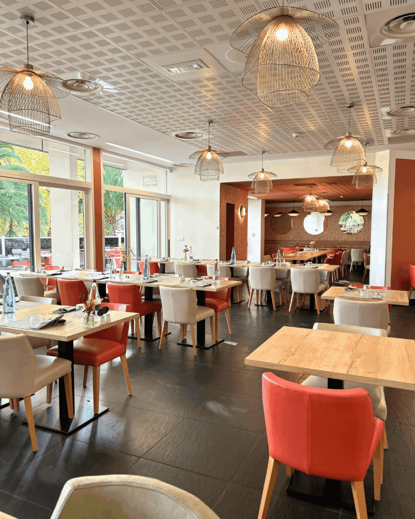 interieur de la brasserie de la nive à bayonne