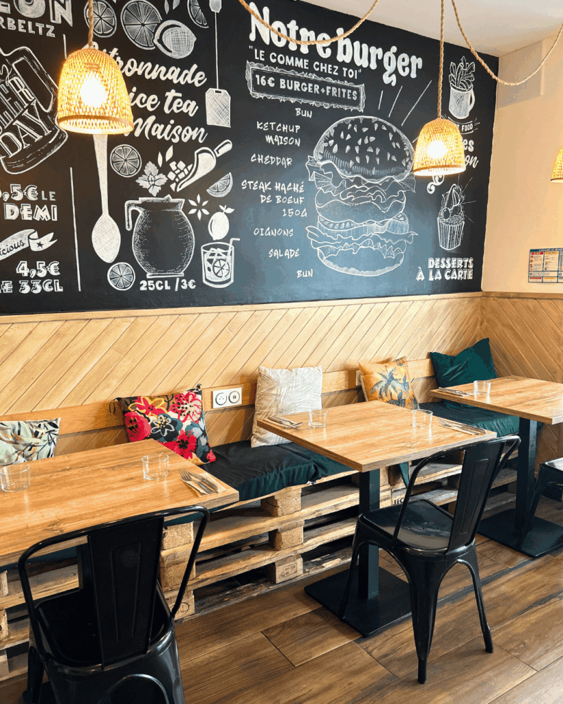 interieur de comme chez toi à bayonne