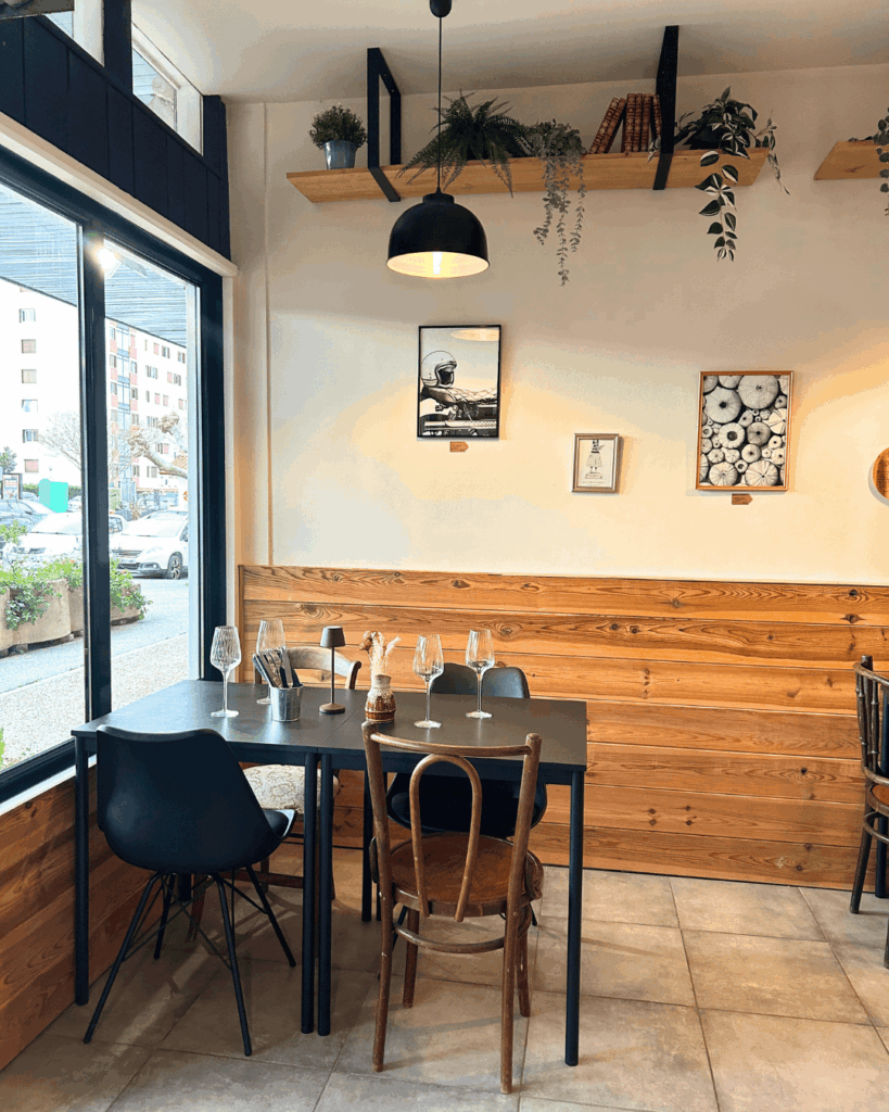 interieur de marinela pizza à ciboure