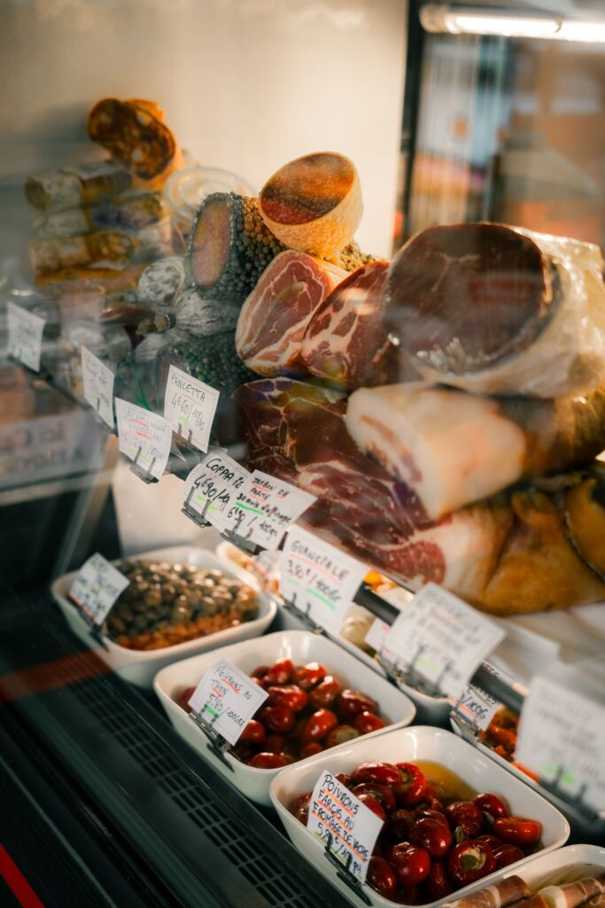 Des charcuteries italiennes et tapenades proposées à La Casetta, à Rennes.