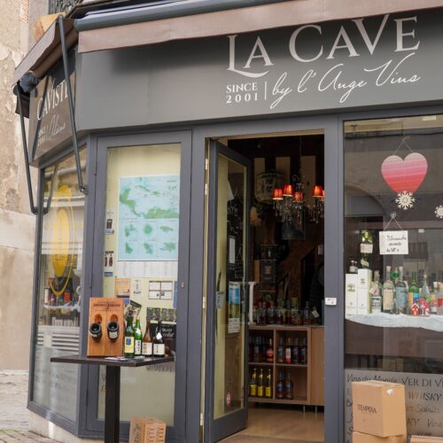 la devanture de la cave by l'ange vins