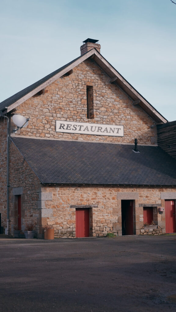 L'entrée du restaurant La Ferme Saint Michel