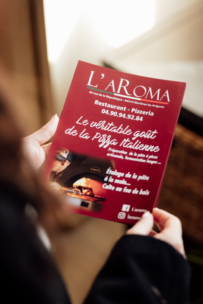 La carte des pizzas de L'aRoma situé à Morières-les-Avignon