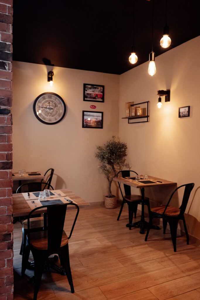 L'intérieur de L'aRoma situé à Morières-les-Avignon