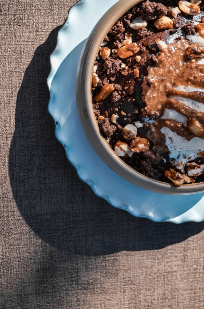 Un dessert chocolat vanille au restaurant Le Bistrot de la Bulle à Charentilly