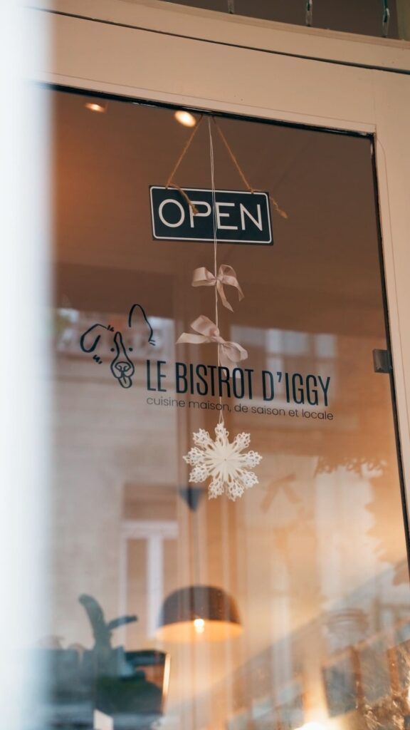 La porte d'entrée du restaurant Le Bistrot d'Iggy