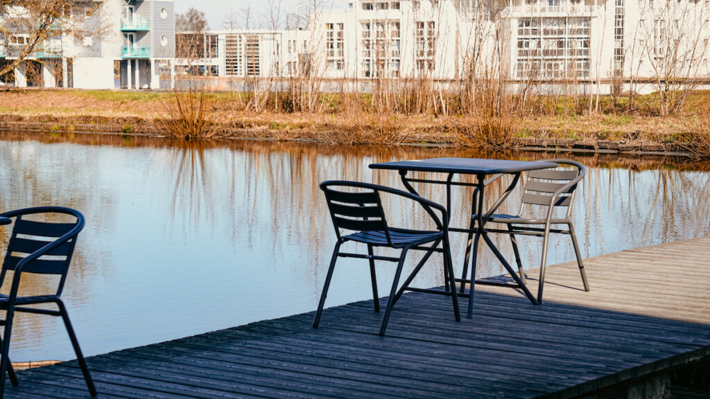 L'extérieur de L'escap à Herouville-Saint-Clair
