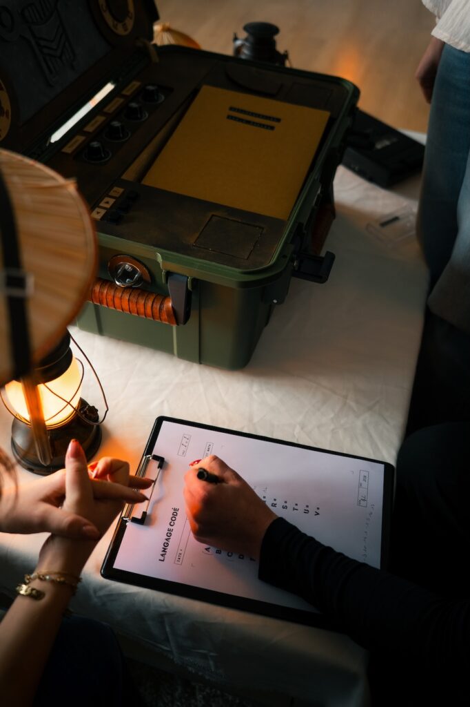 Une photo de Lockey Aventures lors d'une enquête