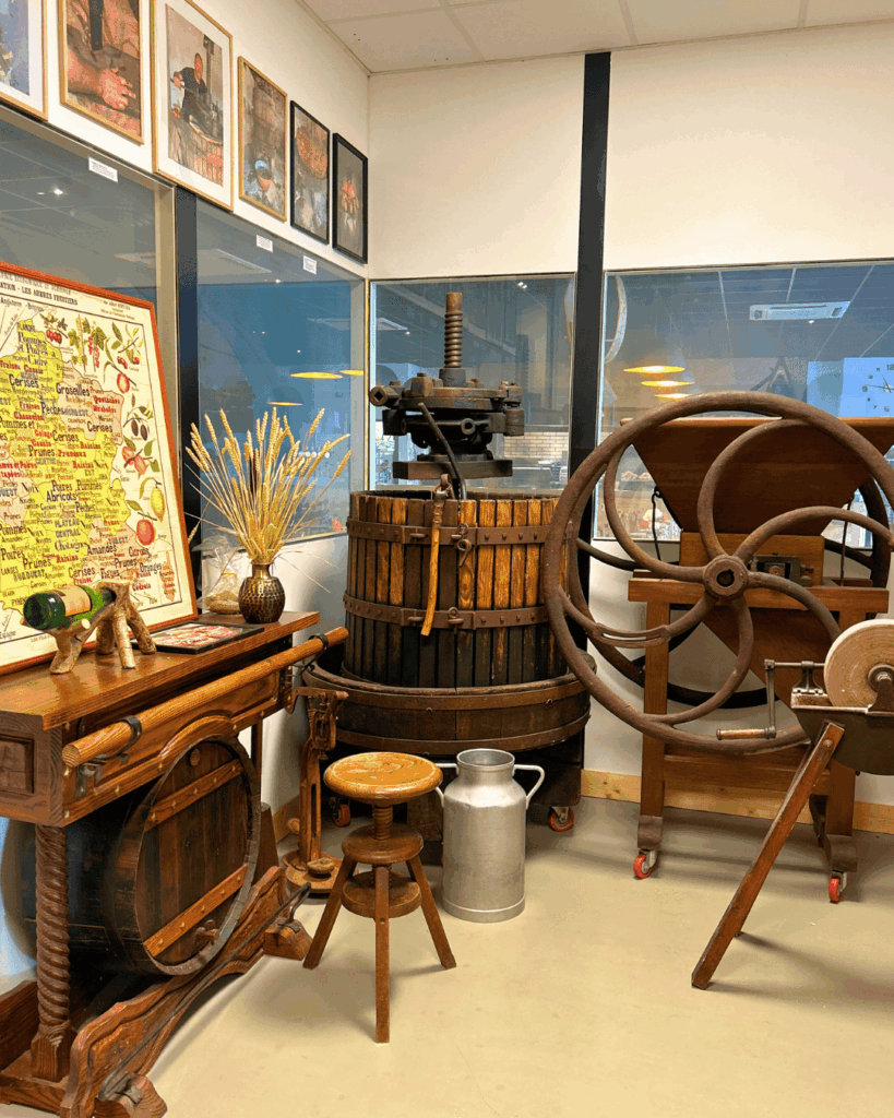 musé de fabrication de la cidrerie berri à ascain