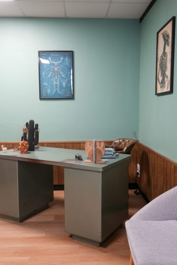 Un bureau dans l'escape game Mystere et Compagnie au Havre