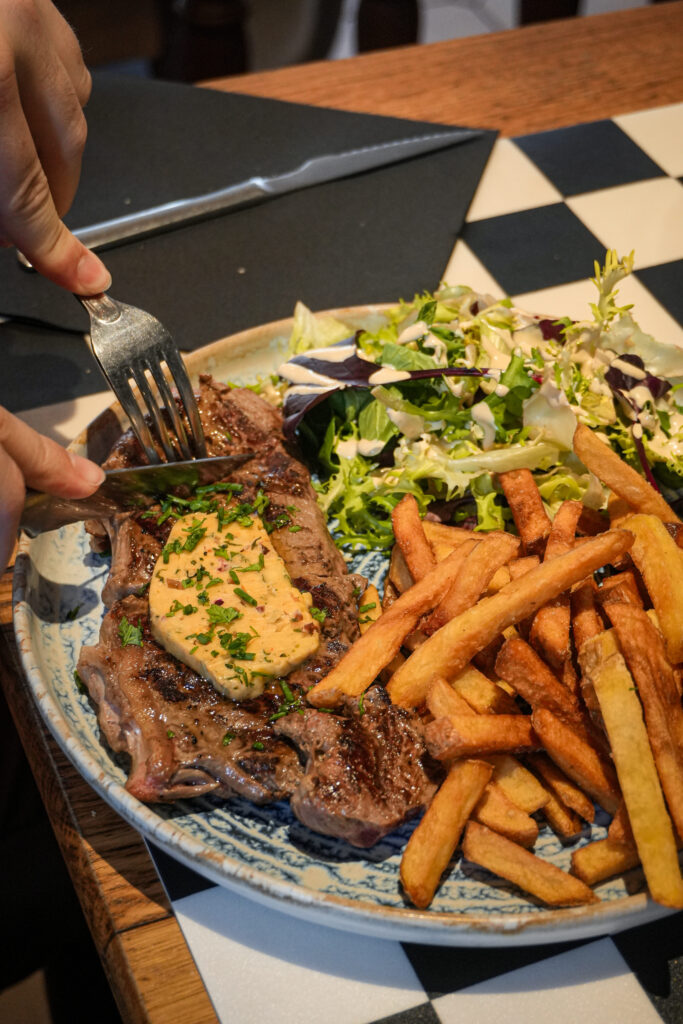 Une entrecote chez O 4 saisons Les Tilleuls