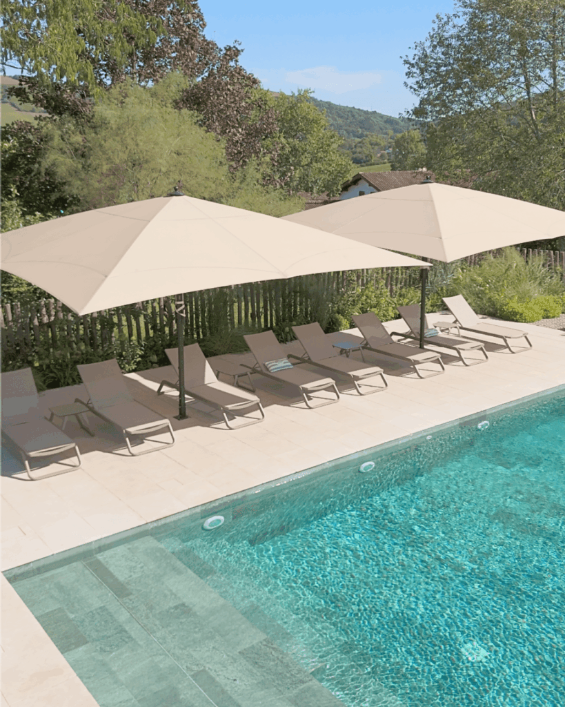 piscine du spa oppocalm à ainhoa