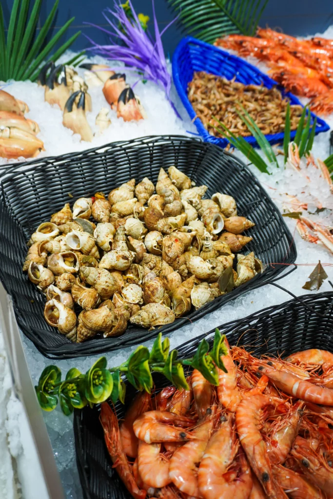 Étale de crustacés de la poissonnerie L'iode à Clermond Ferrand