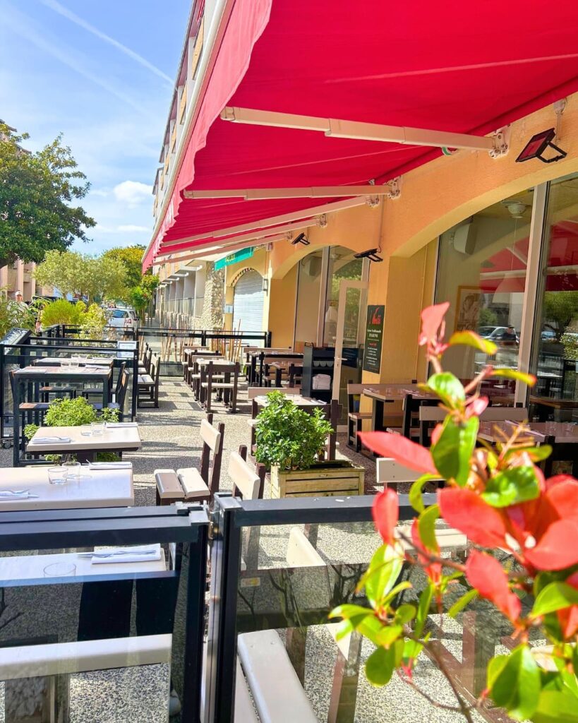 terrasse de la nonna à hendaye