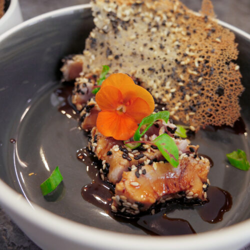 entrée : tataki de thon chez le p'tit Lu à Nancy