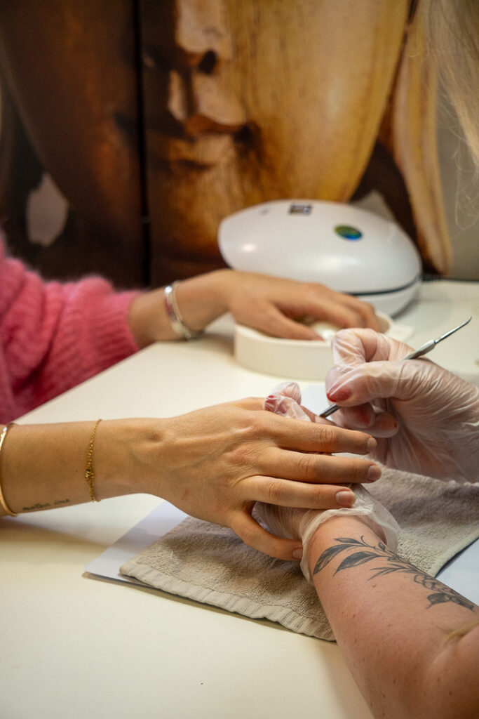 Chez Prélude Beauté, on peut réaliser des manucures et des pédicures