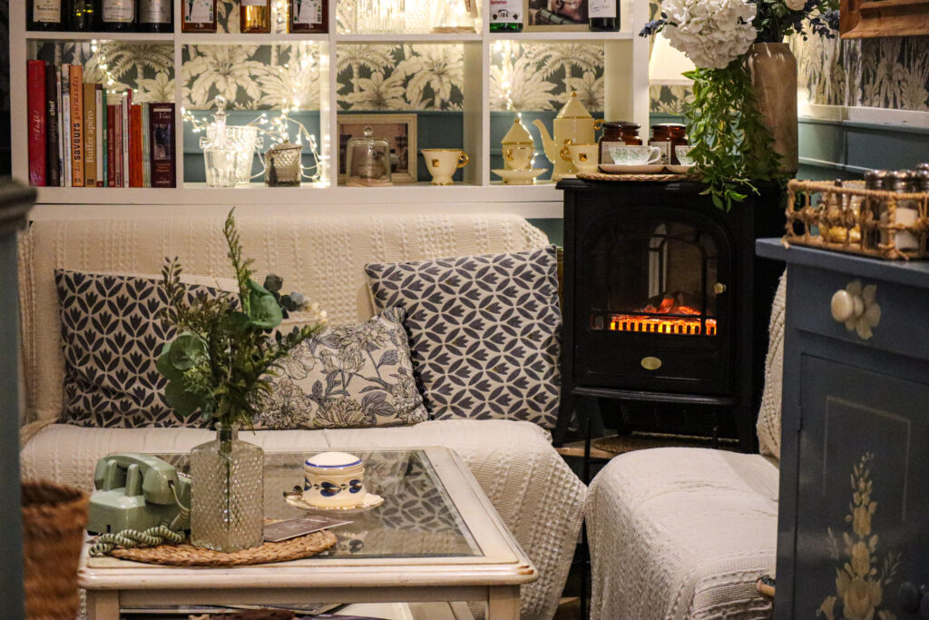 Les Demoiselles intérieur