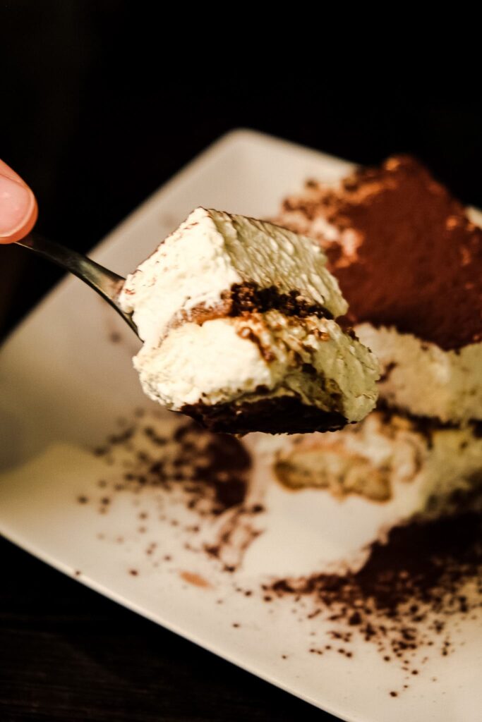 Tiramisu dessert à la carte chez Il San Nicola à Besançon