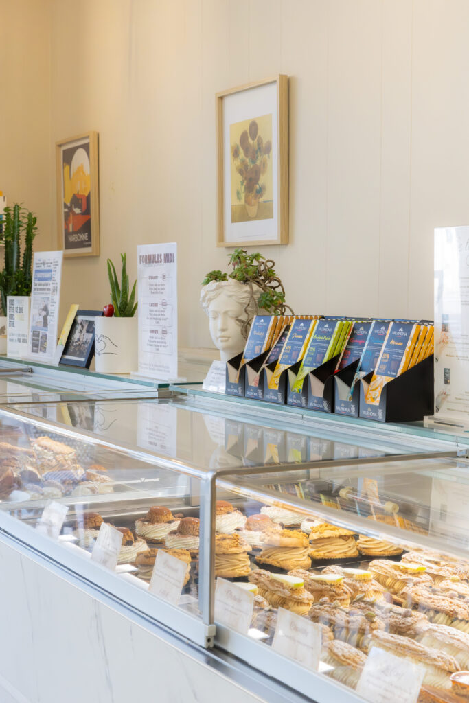 La vitrine de Mr Pâte à Choux à Narbonne