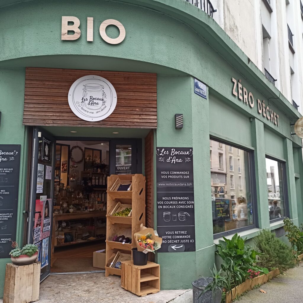 L'extérieur de la boutique Les Bocaux d'Ana
