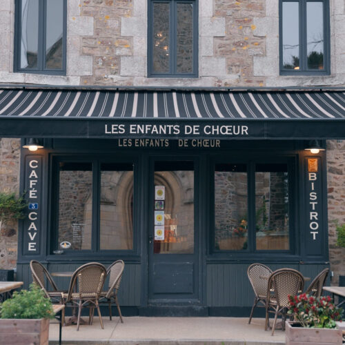 L'entrée de la cave Les Enfants de Choeur