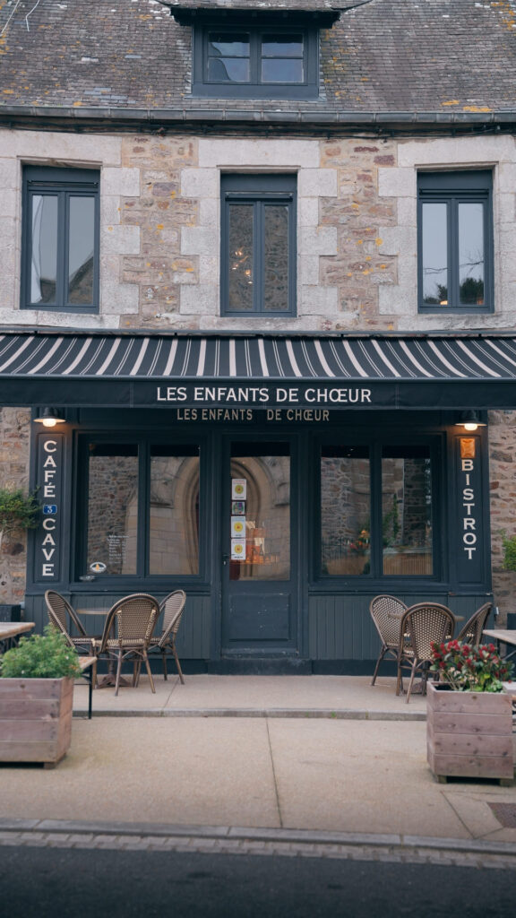 L'entrée de la cave Les Enfants de Choeur